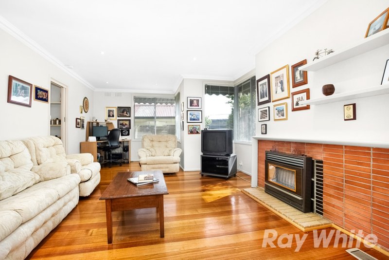 Photo - 10 Stratford Court, Mulgrave VIC 3170 - Image 3