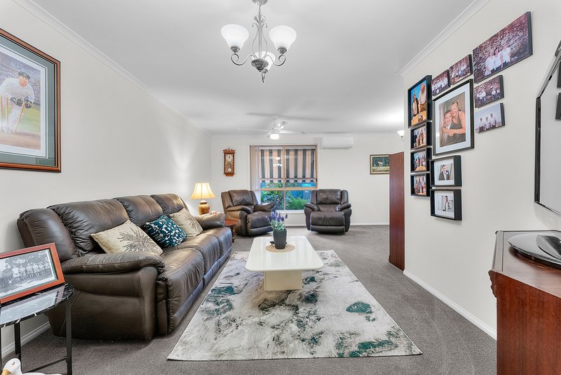 Photo - 10 Strauss Court, Burpengary QLD 4505 - Image 10