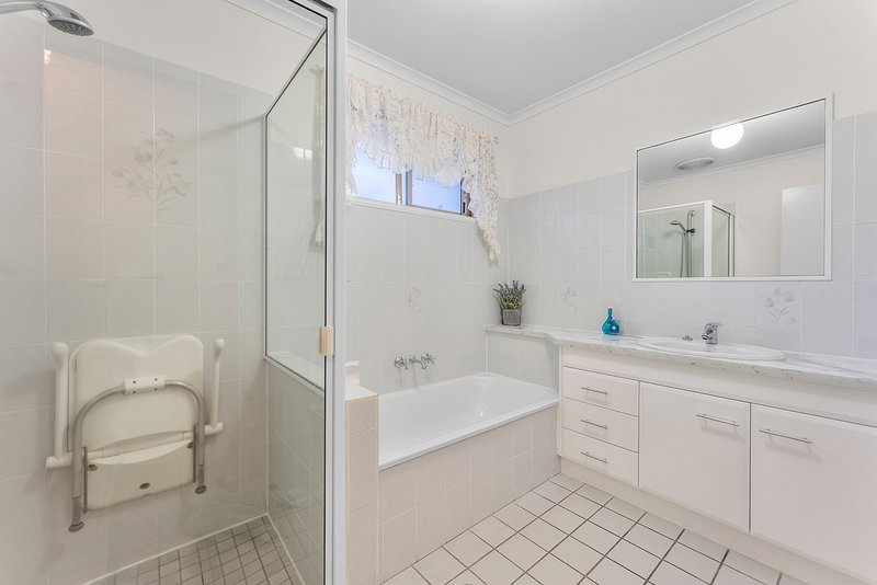 Photo - 10 Strauss Court, Burpengary QLD 4505 - Image 18