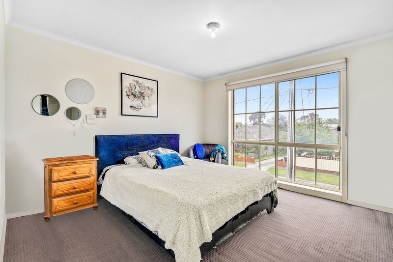 Photo - 10 Stuart Street, Noble Park VIC 3174 - Image 5