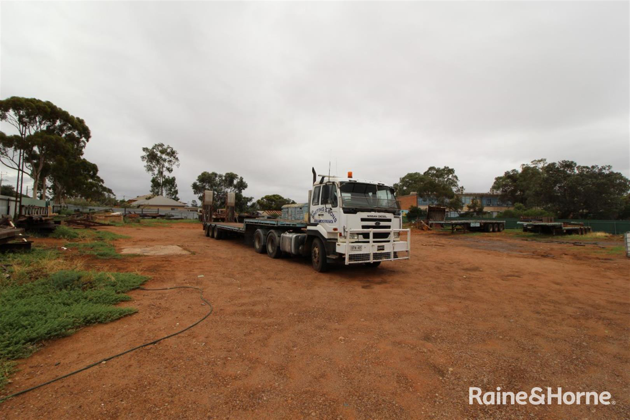 10 Stuart Terrace, Port Augusta SA 5700 - Image 2