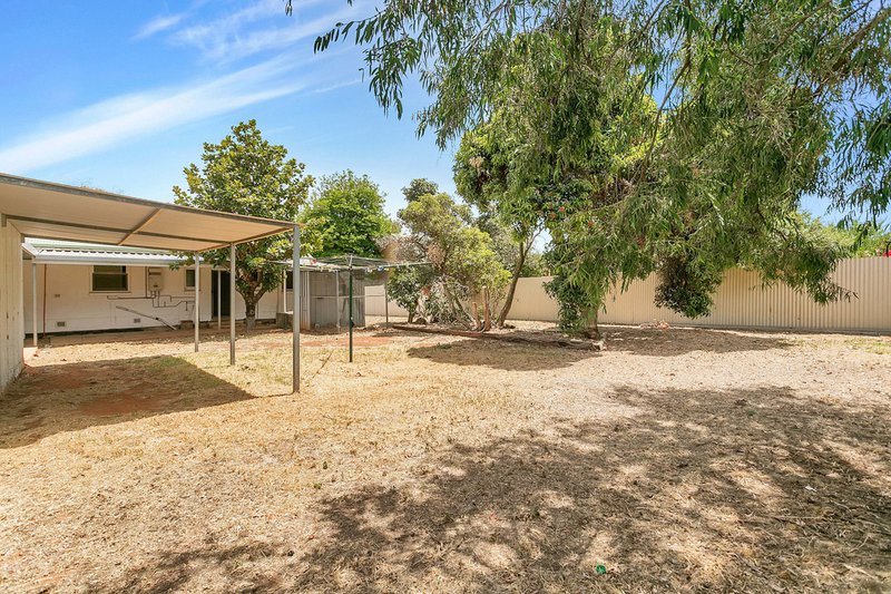 Photo - 10 Sullivan Road, Elizabeth Park SA 5113 - Image 14