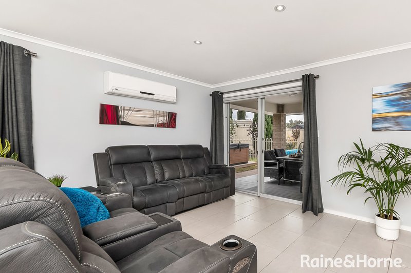 Photo - 10 Sullivan Road, Strathalbyn SA 5255 - Image 4