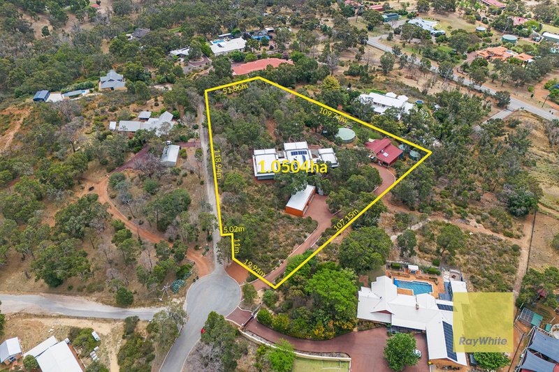 Photo - 10 Summerfield Place, Gooseberry Hill WA 6076 - Image 25