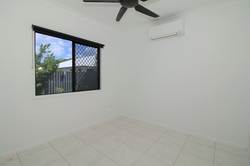 Photo - 10 Summerset Drive, Mount Louisa QLD 4814 - Image 8