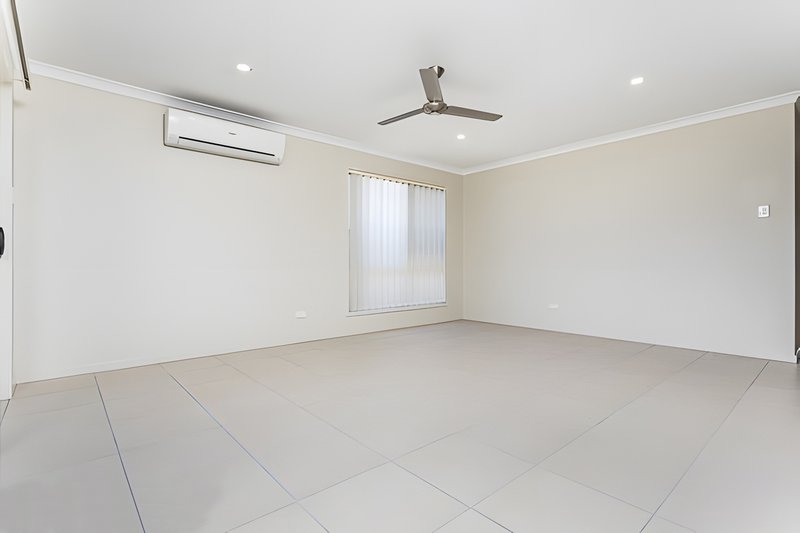 Photo - 10 Summit Street, Griffin QLD 4503 - Image 3