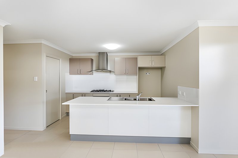 Photo - 10 Summit Street, Griffin QLD 4503 - Image 4