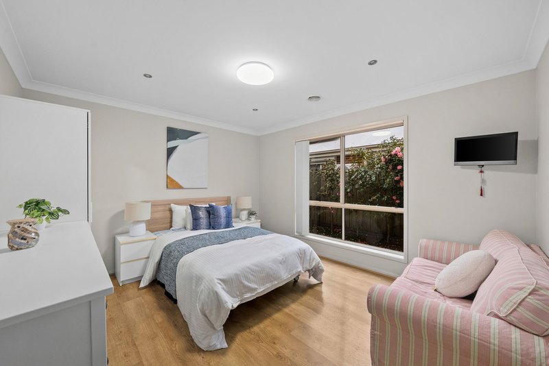 Photo - 10 Sunflower Place, Berwick VIC 3806 - Image 13
