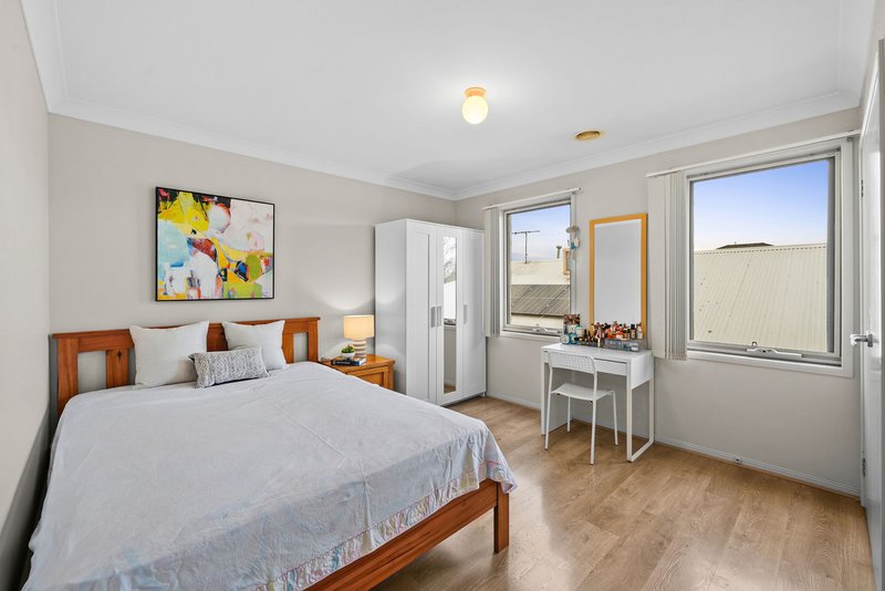 Photo - 10 Sunflower Place, Berwick VIC 3806 - Image 14