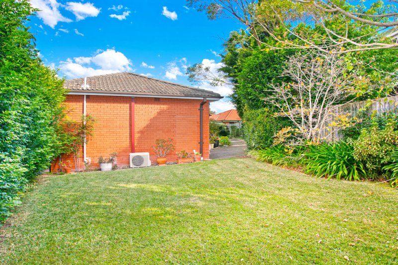 Photo - 10 Sunlea Place, Allambie Heights NSW 2100 - Image 6