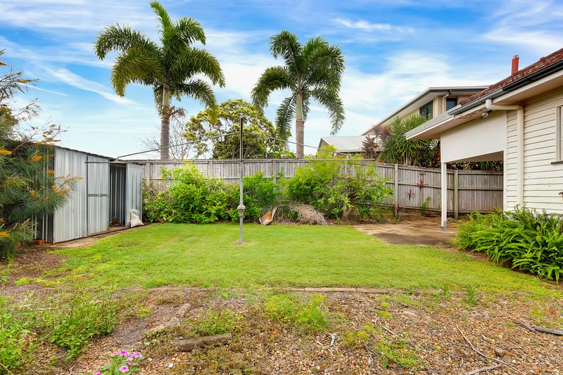 Photo - 10 Sunny Ave , Wavell Heights QLD 4012 - Image 15