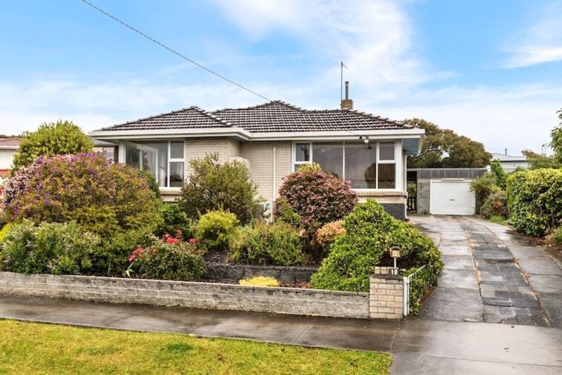 Photo - 10 Sunnyside Court, Devonport TAS 7310 - Image 2