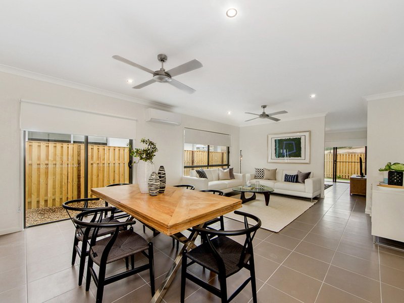 Photo - 10 Sunwood Crescent, Maudsland QLD 4210 - Image 2