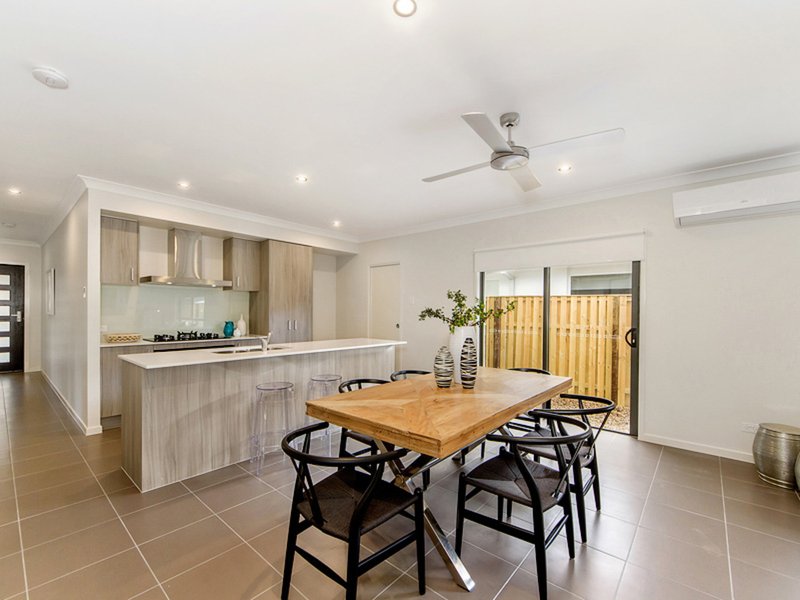 Photo - 10 Sunwood Crescent, Maudsland QLD 4210 - Image 5