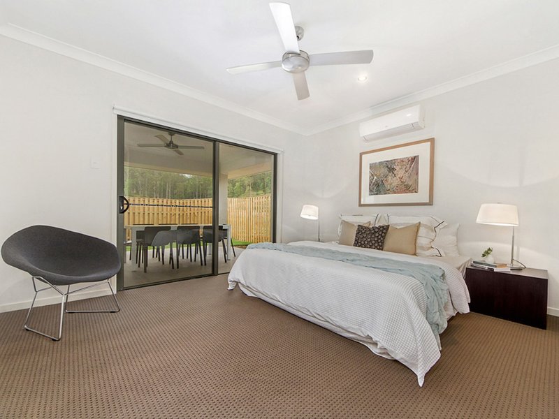 Photo - 10 Sunwood Crescent, Maudsland QLD 4210 - Image 10