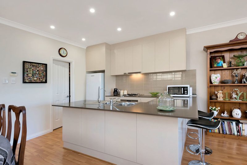 Photo - 10 Swansea Street, Largs North SA 5016 - Image 5