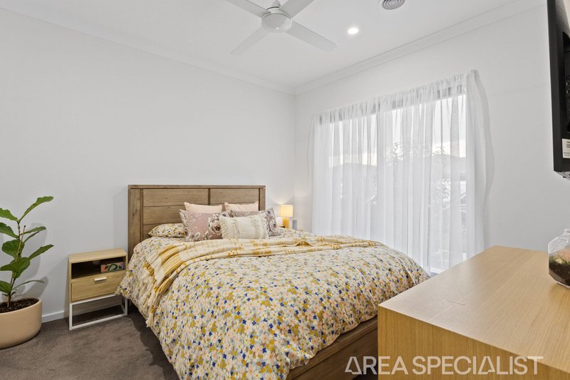 Photo - 10 Switch Street, Clyde VIC 3978 - Image 9