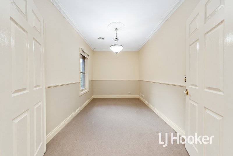 Photo - 10 Sydney Street, Narre Warren South VIC 3805 - Image 15