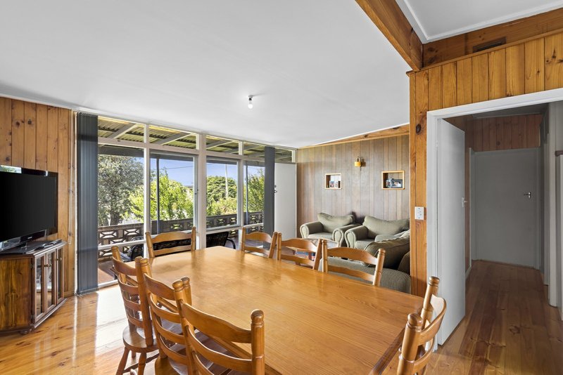 Photo - 10 Sylvester Avenue, St Leonards VIC 3223 - Image 5