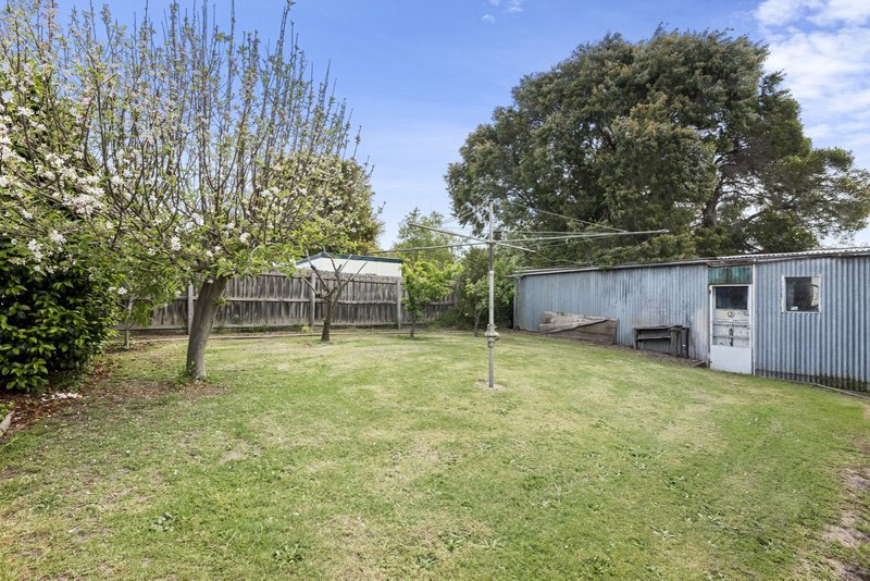 Photo - 10 Sylvester Avenue, St Leonards VIC 3223 - Image 14