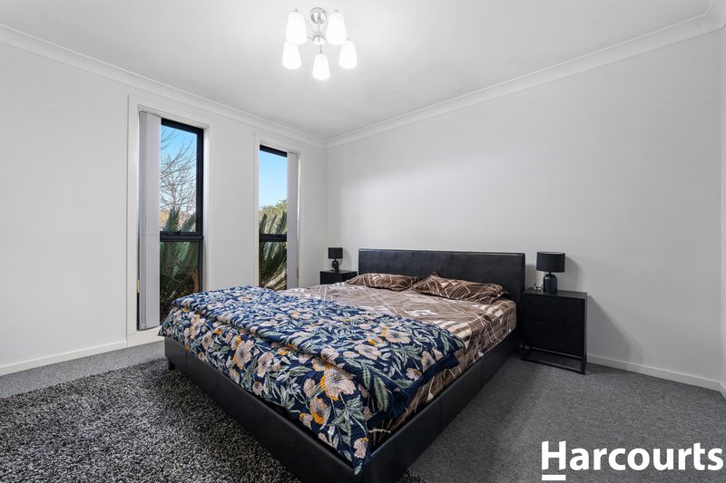 Photo - 10 Tahlee Road, Tarneit VIC 3029 - Image 11