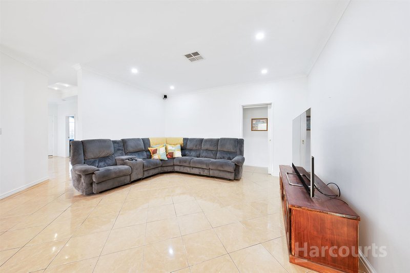 Photo - 10 Tamarama Street, Secret Harbour WA 6173 - Image 6