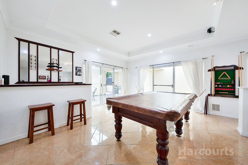 Photo - 10 Tamarama Street, Secret Harbour WA 6173 - Image 11