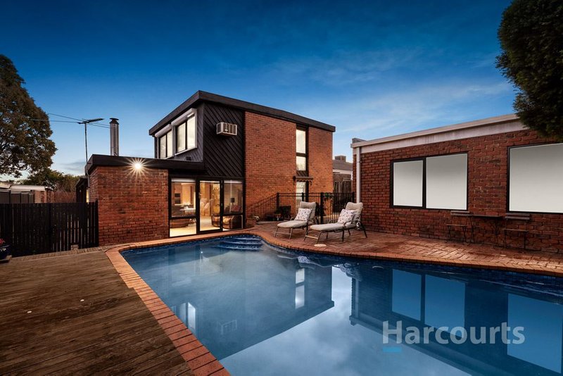 Photo - 10 Tanderra Crescent, Wantirna VIC 3152 - Image 10