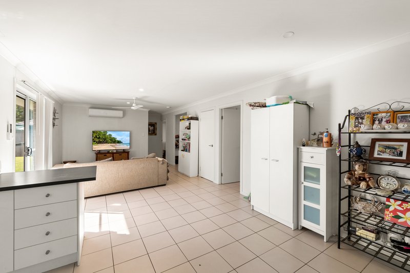 Photo - 10 Tara Grove, Bellmere QLD 4510 - Image 4