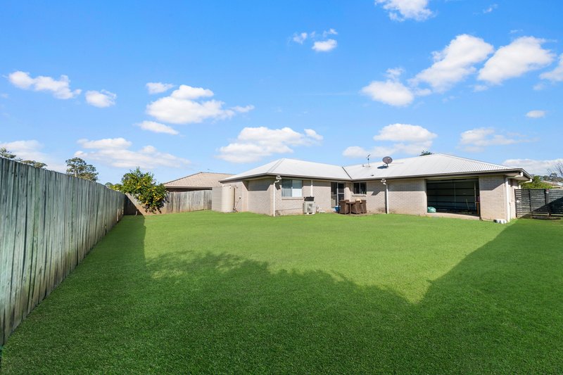 Photo - 10 Tara Grove, Bellmere QLD 4510 - Image 11