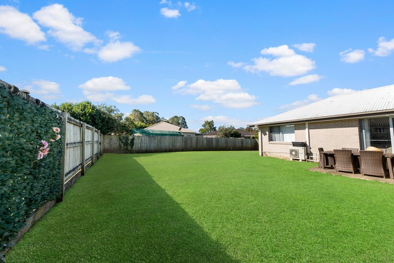 Photo - 10 Tara Grove, Bellmere QLD 4510 - Image 12