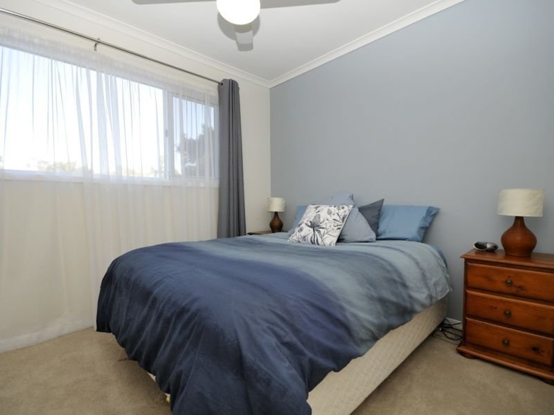 Photo - 10 Tarrilli Place, Carseldine QLD 4034 - Image 26