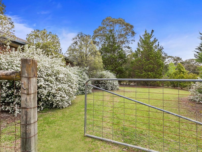 10 Tartarian Crescent, Bomaderry NSW 2541