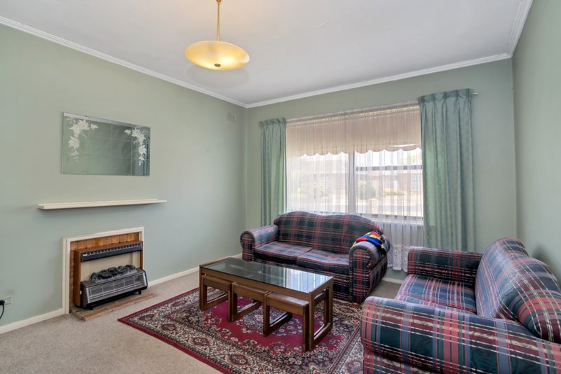 Photo - 10 Tasman Avenue, Flinders Park SA 5025 - Image 2