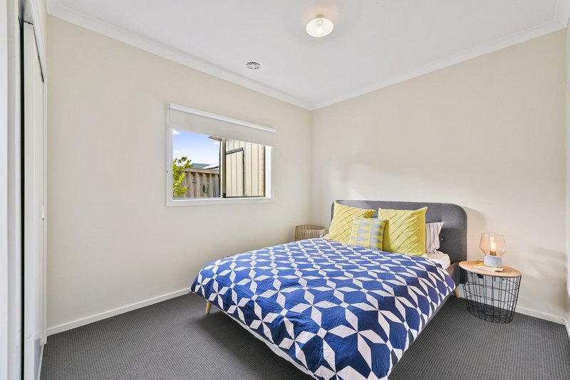 Photo - 10 Tasman Court, Taylors Hill VIC 3037 - Image 10