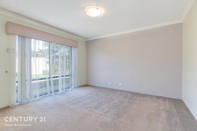 Photo - 10 Tatton Turn, Canning Vale WA 6155 - Image 17