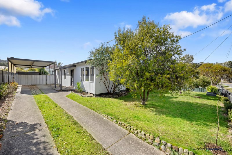 Photo - 10 Tenth Street, Eildon VIC 3713 - Image 3