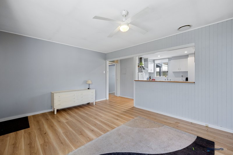 Photo - 10 Tenth Street, Eildon VIC 3713 - Image 7