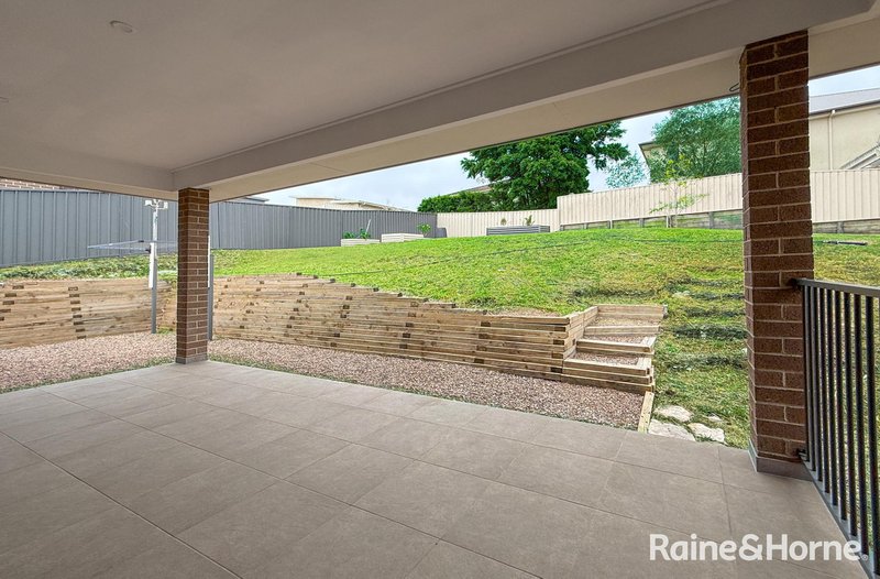 Photo - 10 Tenyo Street, Cameron Park NSW 2285 - Image 13