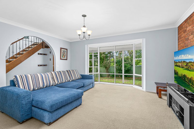 Photo - 10 The Crescent, Helensburgh NSW 2508 - Image 3