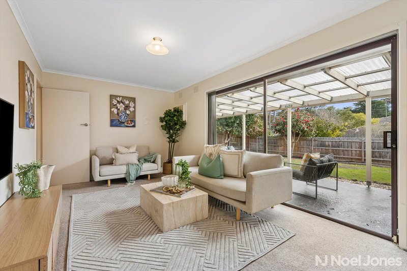 Photo - 10 The Glades , Doncaster VIC 3108 - Image 6