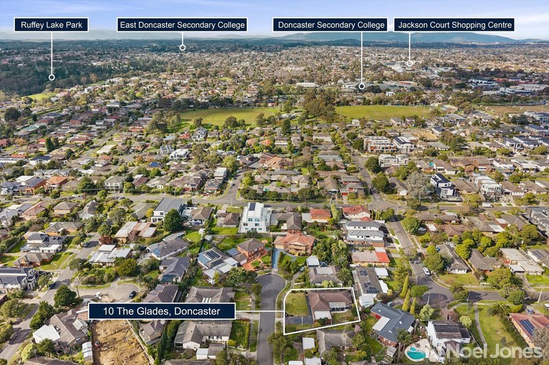 Photo - 10 The Glades , Doncaster VIC 3108 - Image 10