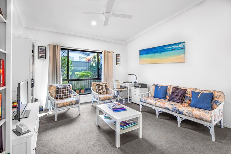 Photo - 10 The Landing, Banksia Beach QLD 4507 - Image 4