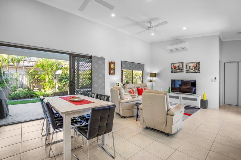 Photo - 10 The Landing, Banksia Beach QLD 4507 - Image 5