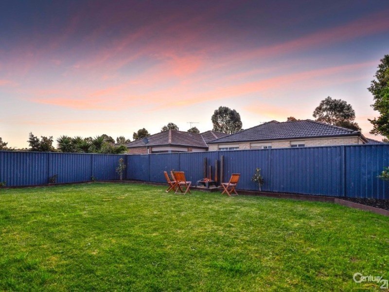 Photo - 10 The Parkway, Pakenham VIC 3810 - Image 22