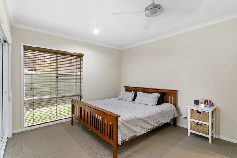 Photo - 10 Thirlmere Street, North Lakes QLD 4509 - Image 6