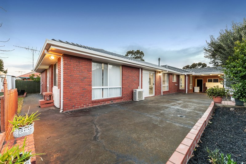 Photo - 10 Thistle Court, Delahey VIC 3037 - Image 15