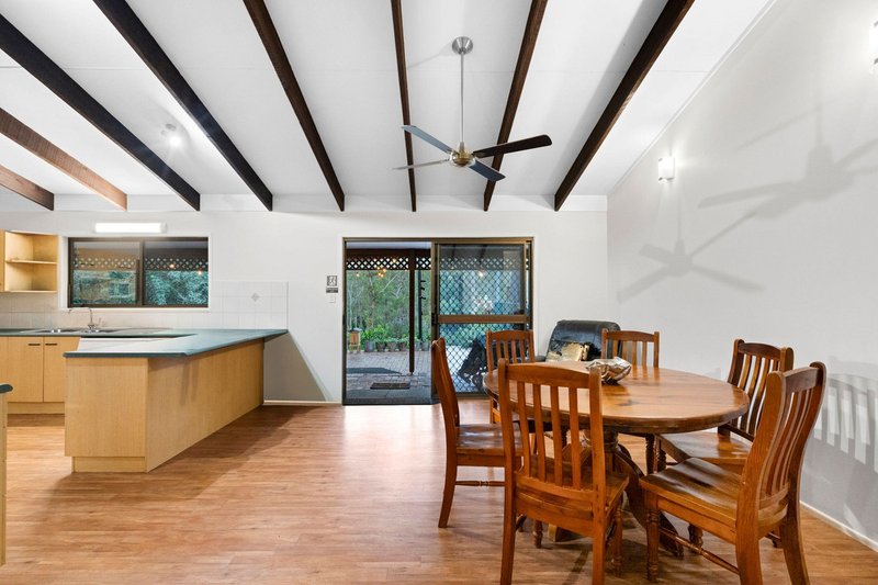 Photo - 10 Thomas Court, Cashmere QLD 4500 - Image 6