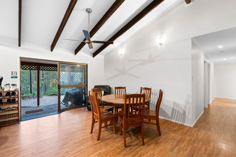 Photo - 10 Thomas Court, Cashmere QLD 4500 - Image 8