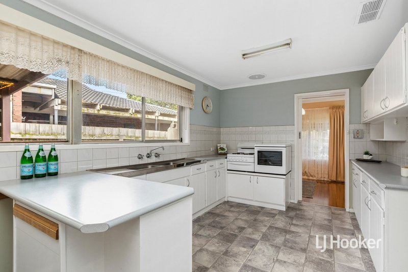 Photo - 10 Thorpe Avenue, Hoppers Crossing VIC 3029 - Image 7